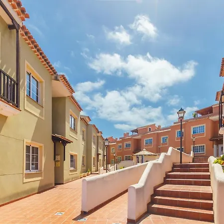 Holiday home 2br With Parking - Mountain Views Terrace *